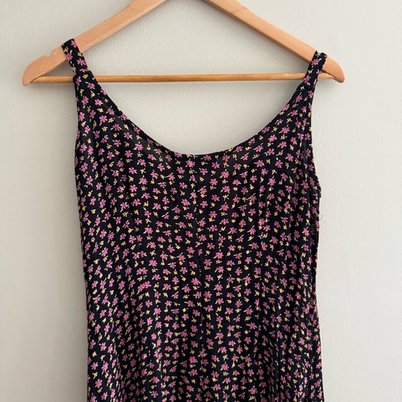 90s Floral Whimsygoth Grunge Handkerchief Hem Moody Floral Midi Slip Dress - Picture 6 of 8